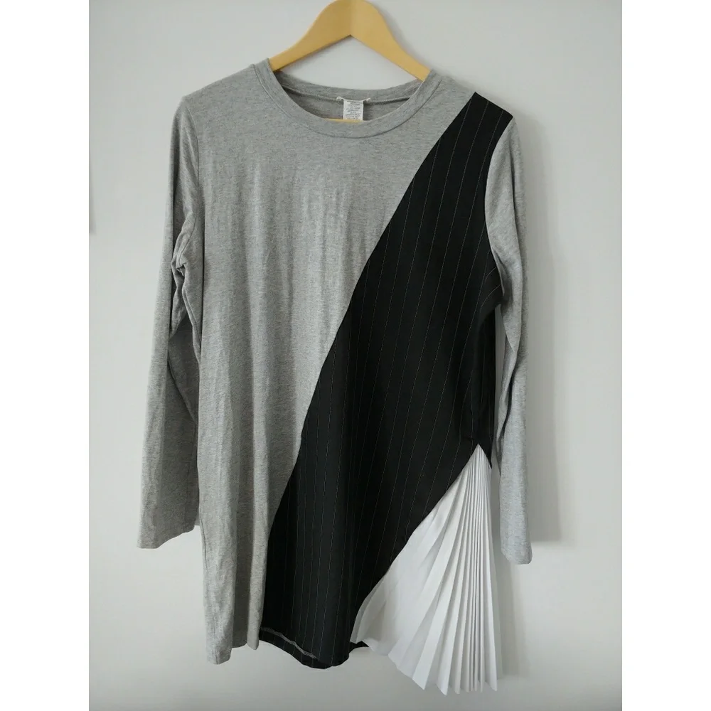 Short long sleeve dress - Picture 2 of 8
